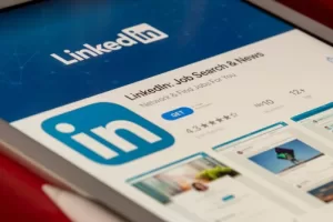 Foto Profil LinkedIn: Tips Memilih Foto Yang Tepat